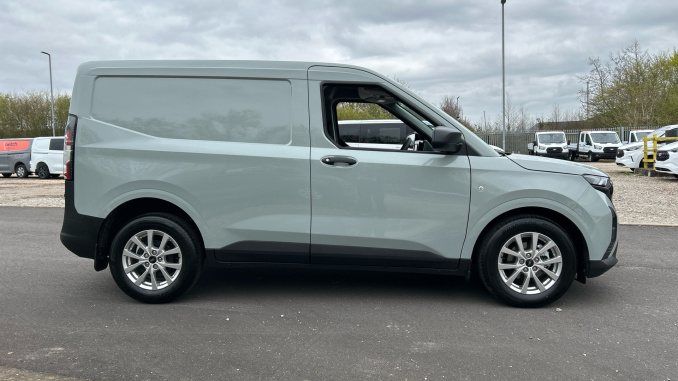 Ford Transit Courier Diesel 1.5 EcoBlue Trend Van - Image 9